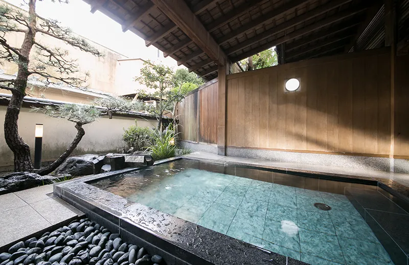 庭園露天風呂 鄙の湯