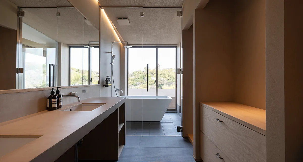 画像:半露天風呂付客室